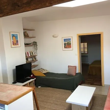Charmant Appartement Lumineux Hyeres Exterior photo