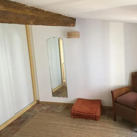 Charmant Appartement Lumineux Hyeres Exterior photo